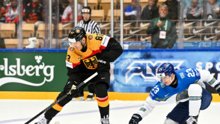 NHL-Star Stützle noch als Fan: DEB-Team startet perfekt