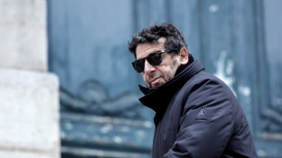 Affaire Patrick Bruel: enqu&ecirc;te rouverte plus de trois ans apr&egrave;s le classement d'une plainte pour viol