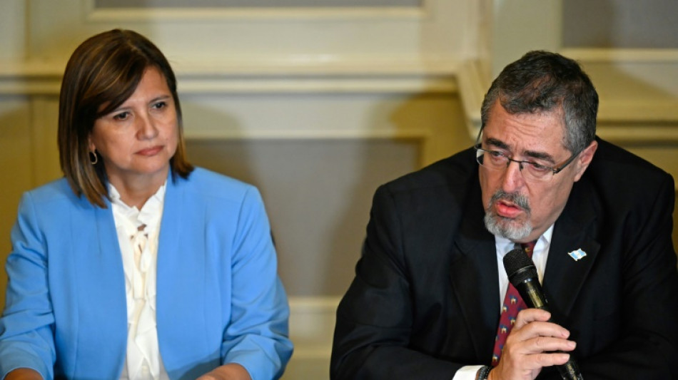 Pr&eacute;sidentielle au Guatemala: le parti du pr&eacute;sident &eacute;lu temporairement suspendu