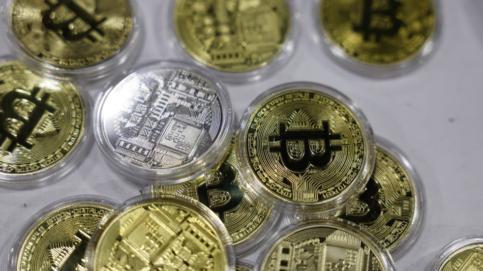 Italiani più freddi con le criptovalute, clienti in calo del 20%