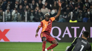 Galatasaray survive Juve scare to squeeze into Champions League last 16