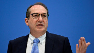 Dobrindt: Diskussionen &uuml;ber m&ouml;gliche Minderheitsregierung "absolut absurd"