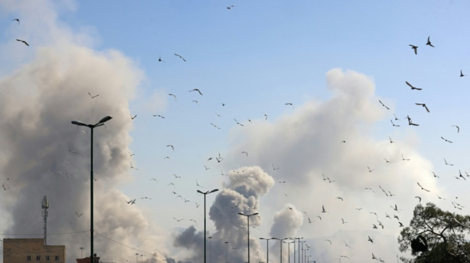 Stocks fluctuate, oil climbs as Mideast crisis rages