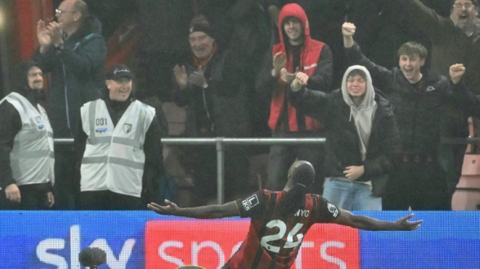 Bournemouth vira sobre Fulham e dorme na vice-liderança do Inglês