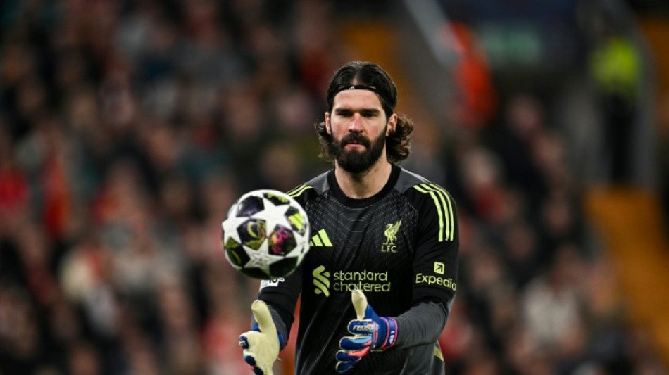 Lesionado, Alisson vai desfalcar sele&ccedil;&atilde;o brasileira em amistosos contra Fran&ccedil;a e Cro&aacute;cia