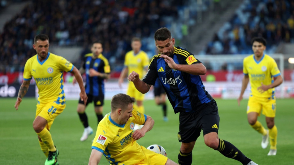 Mit neuem Trainer: Braunschweig legt Sieg in Saarbrücken vor