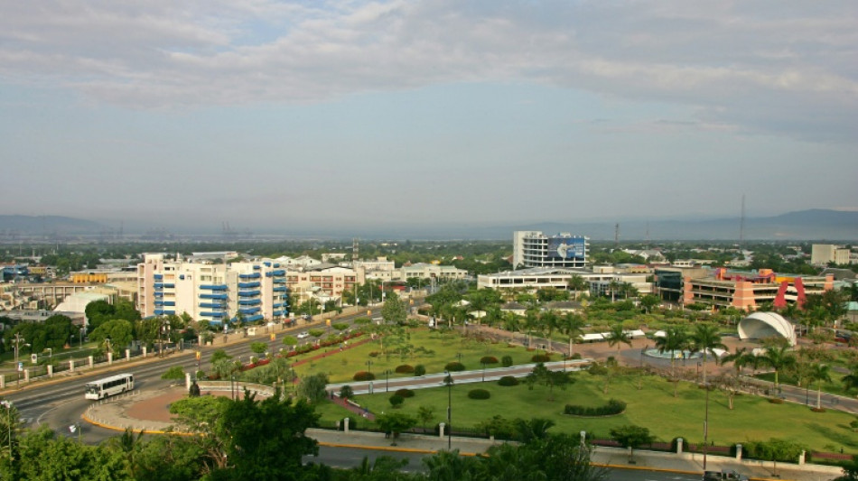 La tormenta tropical Melissa podr&iacute;a convertirse en "un hurac&aacute;n mayor" para el domingo