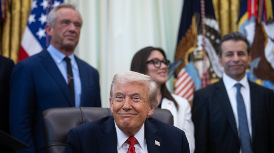 Trump, vedrò Xi tra 2 settimane, andrà tutto bene con Cina