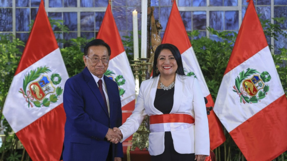 Peru: &Uuml;bergangspr&auml;sident ernennt &Ouml;konomin zur Regierungschefin