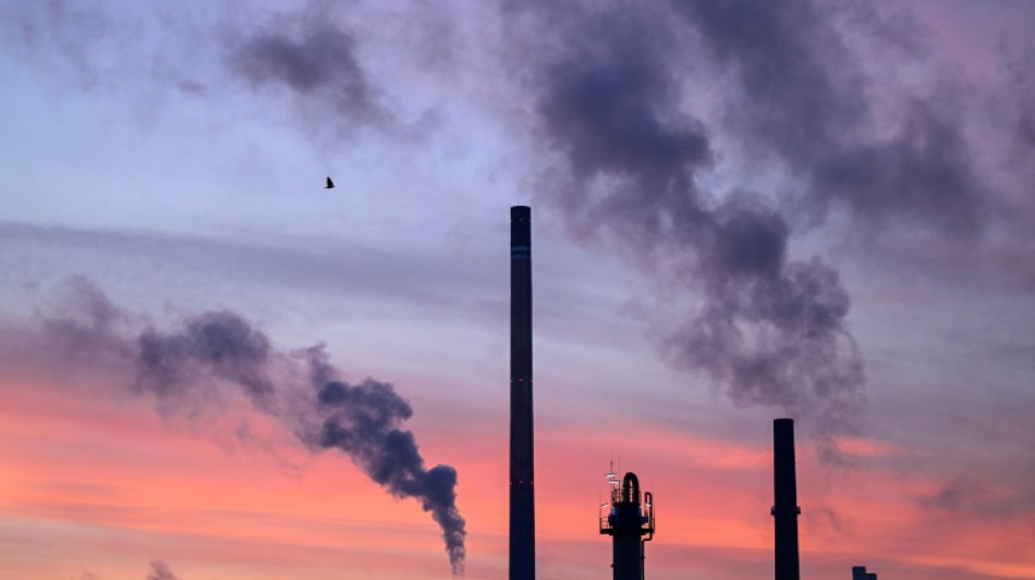 DIHK-Umfrage: Stimmung deutscher Unternehmen leicht eingetrübt