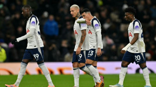 Spurs beaten by Fulham as under-fire Frank feels the heat