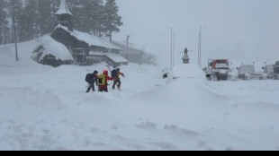 Ten skiers missing in California avalanche