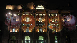 Borsa: Milano fiacca in chiusura (-0,03%), balza Leonardo, cede Nexi