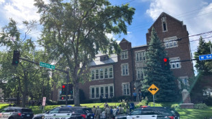 Duas crianças morrem e 17 pessoas ficam feridas em massacre em igreja nos EUA