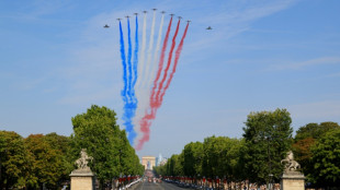 Francia celebra su fiesta nacional con un desfile en honor a Ucrania y los europeos