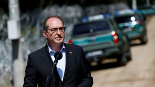 Dobrindt will Rückkehrzentren in Drittstaaten vorantreiben - Treffen am Samstag