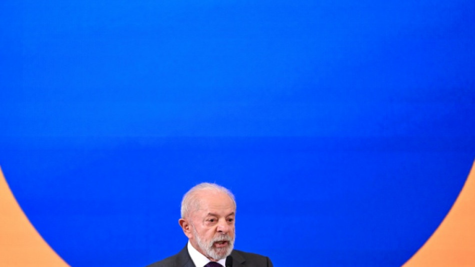 Lula determina cria&ccedil;&atilde;o de 'mapa do caminho' para reduzir uso de combust&iacute;veis f&oacute;sseis