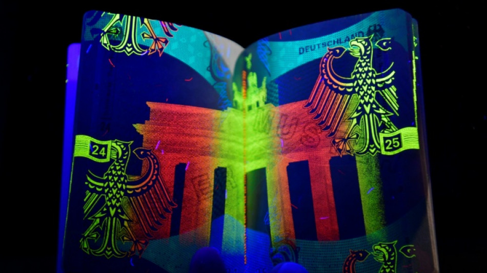 Gef&auml;lschte Dokumente f&uuml;r Einb&uuml;rgerung: Zwei M&auml;nner in Hamburg verurteilt