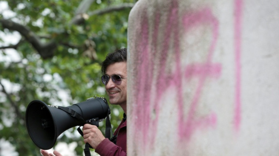 Francia proh&iacute;be dos actos convocados por la extrema derecha radical